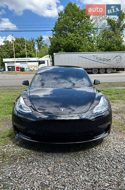 Седан Tesla Model 3 2023 в Харкові