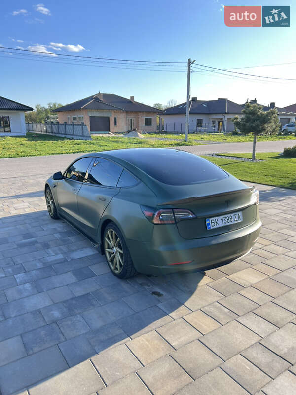 Седан Tesla Model 3 2019 в Ровно фото 18 Седан Tesla Model 3 2019 в Ровно