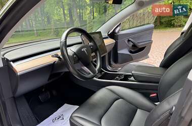 Седан Tesla Model 3 2019 в 