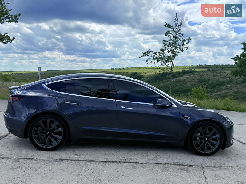 Седан Tesla Model 3 2018 в Южноукраинске фото 10 Седан Tesla Model 3 2018 в Южноукраинске