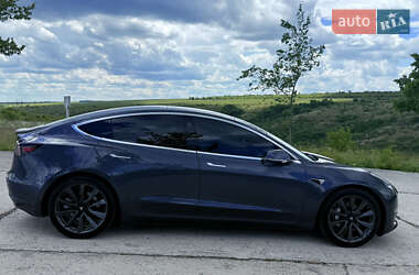 Седан Tesla Model 3 2018 в 