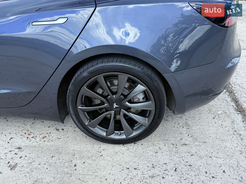Седан Tesla Model 3 2018 в Южноукраинске фото 15 Седан Tesla Model 3 2018 в Южноукраинске