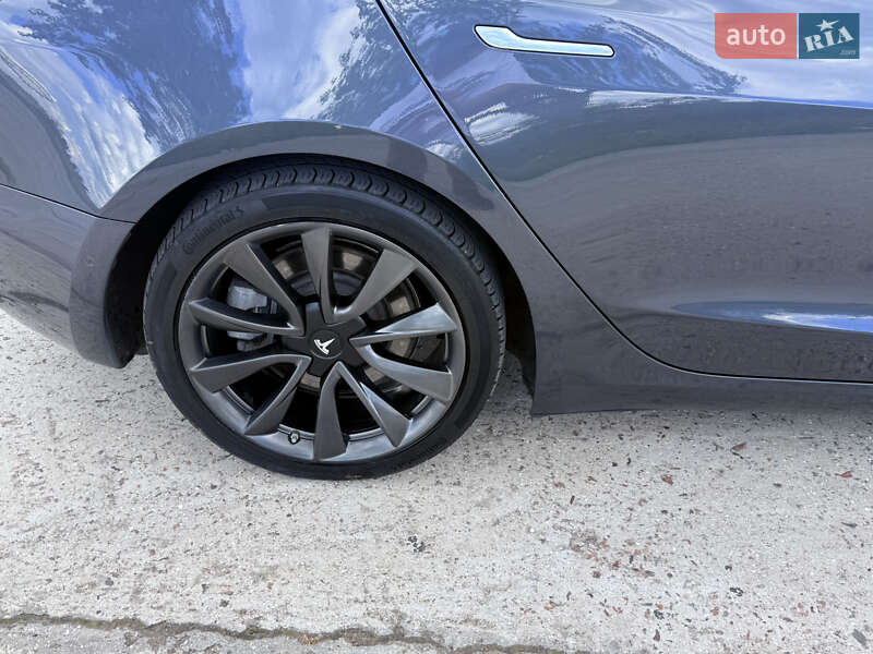 Седан Tesla Model 3 2018 в Южноукраинске фото 16 Седан Tesla Model 3 2018 в Южноукраинске