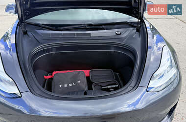 Седан Tesla Model 3 2018 в 
