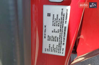 Седан Tesla Model 3 2022 в 