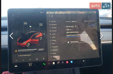 Седан Tesla Model 3 2022 в 
