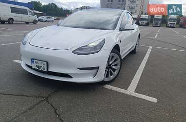 Седан Tesla Model 3 2020 в Львові