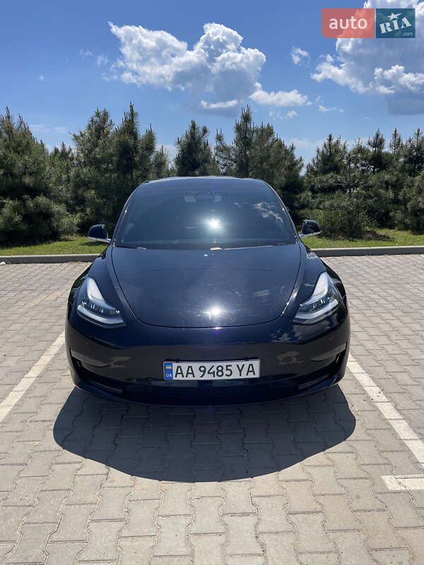 Tesla Model 3 2018