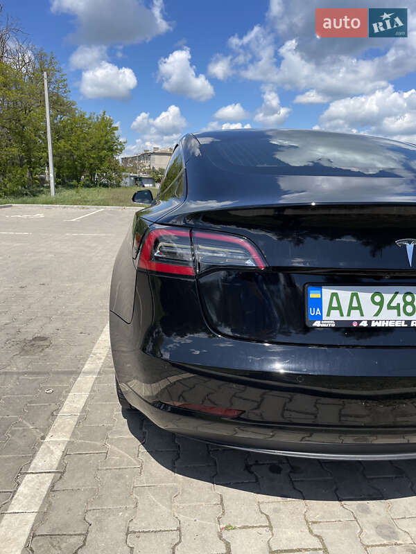 Седан Tesla Model 3 2018 в Одессе