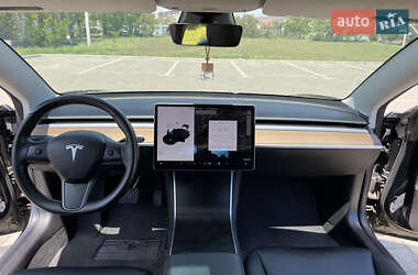 Седан Tesla Model 3 2018 в Одессе