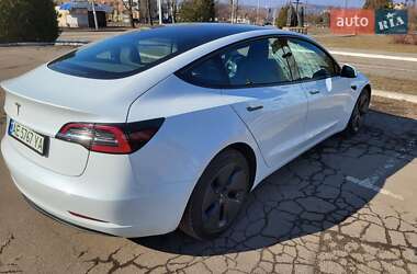 Седан Tesla Model 3 2023 в Кривом Роге