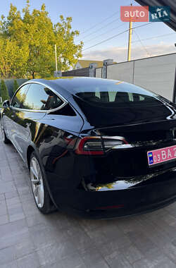 Седан Tesla Model 3 2019 в 