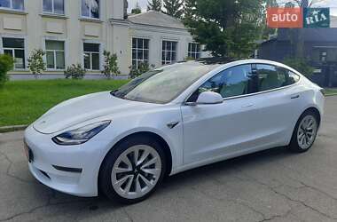 Седан Tesla Model 3 2018 в Киеве
