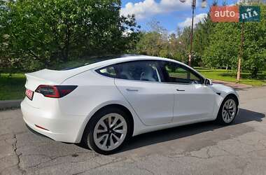Седан Tesla Model 3 2018 в 