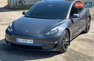 Седан Tesla Model 3 2023 в 