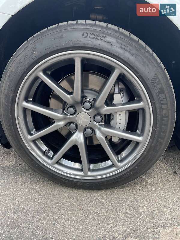 Седан Tesla Model 3 2018 в Ирпене фото 21 Седан Tesla Model 3 2018 в Ирпене