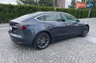 Седан Tesla Model 3 2018 в 