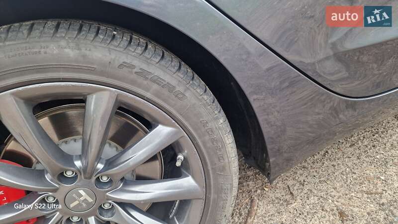 Седан Tesla Model 3 2022 в Киеве