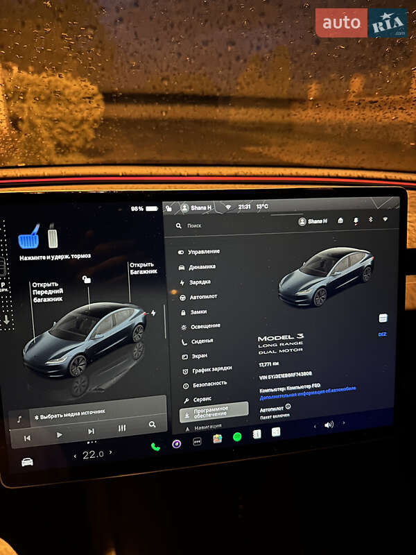 Седан Tesla Model 3 2024 в Умани