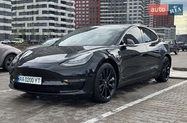 Седан Tesla Model 3 2020 в Киеве