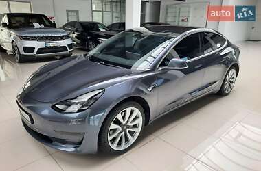 Седан Tesla Model 3 2018 в 