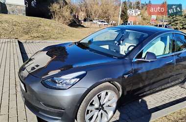 Седан Tesla Model 3 2019 в 