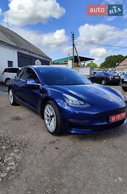 Седан Tesla Model 3 2019 в 