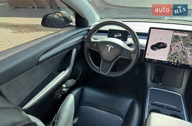 Седан Tesla Model 3 2021 в Ивано-Франковске