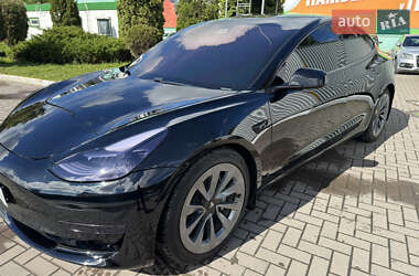 Седан Tesla Model 3 2021 в Ивано-Франковске