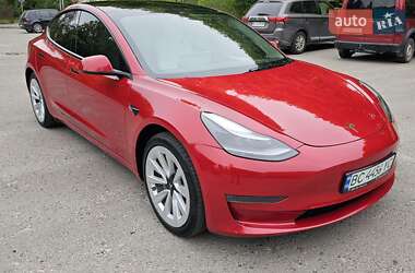 Седан Tesla Model 3 2023 в Львові