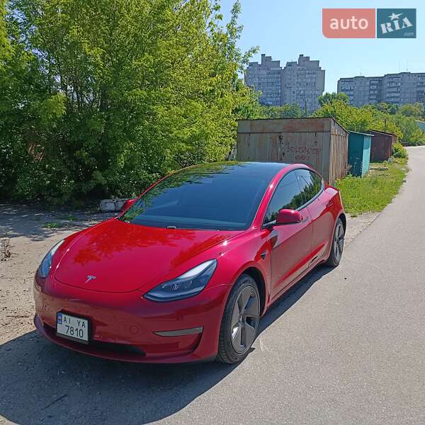 Tesla Model 3 2021