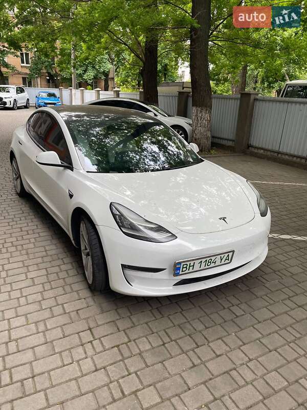 Седан Tesla Model 3 2018 в Одессе