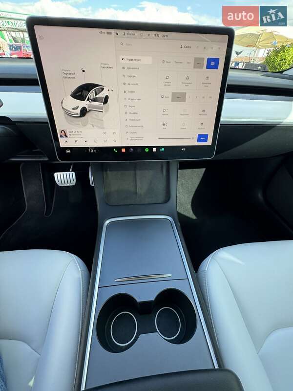 Седан Tesla Model 3 2022 в Тячеве