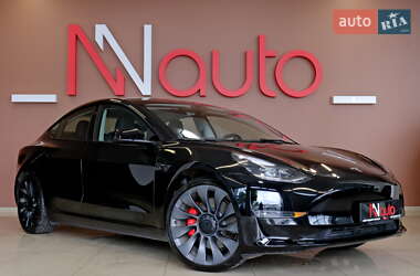 Седан Tesla Model 3 2024 в 