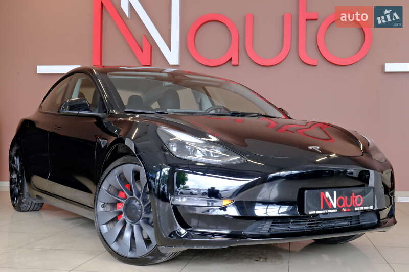 Седан Tesla Model 3 2023 в Одесі