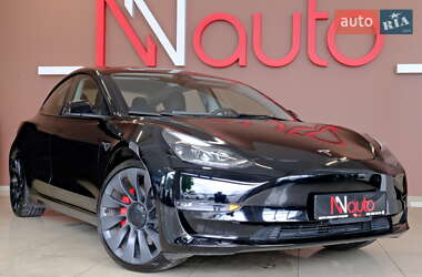 Седан Tesla Model 3 2024 в 