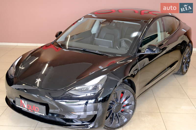 Седан Tesla Model 3 2023 в Одесі