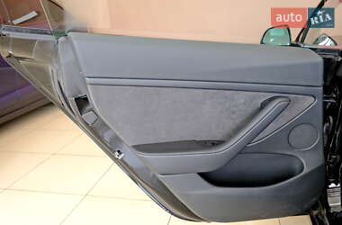 Седан Tesla Model 3 2024 в 