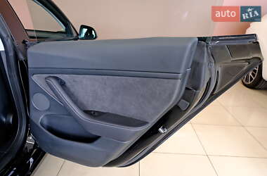Седан Tesla Model 3 2024 в 
