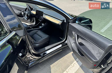 Седан Tesla Model 3 2018 в 