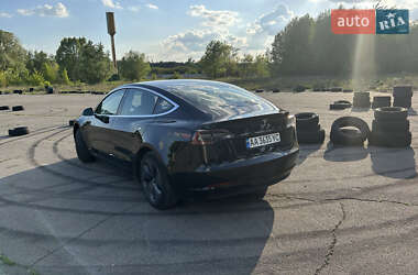 Седан Tesla Model 3 2018 в 