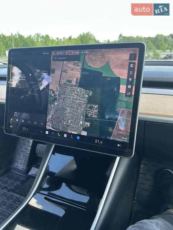 Седан Tesla Model 3 2018 в Киеве