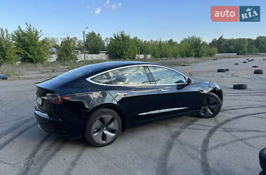 Седан Tesla Model 3 2018 в 