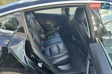 Седан Tesla Model 3 2018 в 