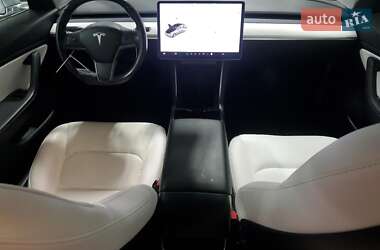 Седан Tesla Model 3 2018 в 
