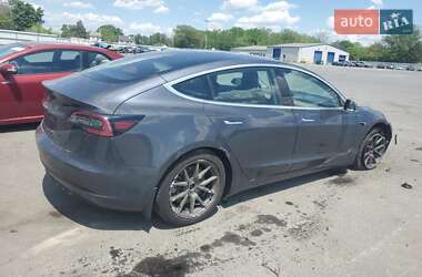 Седан Tesla Model 3 2018 в 