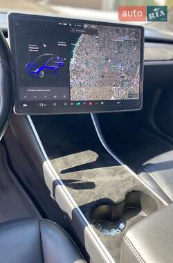 Седан Tesla Model 3 2018 в 