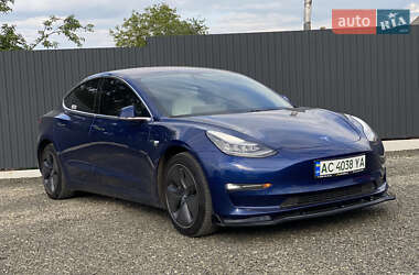 Седан Tesla Model 3 2018 в 