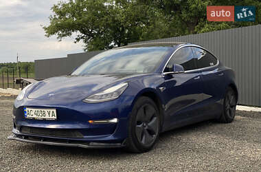 Седан Tesla Model 3 2018 в 