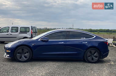 Седан Tesla Model 3 2018 в 